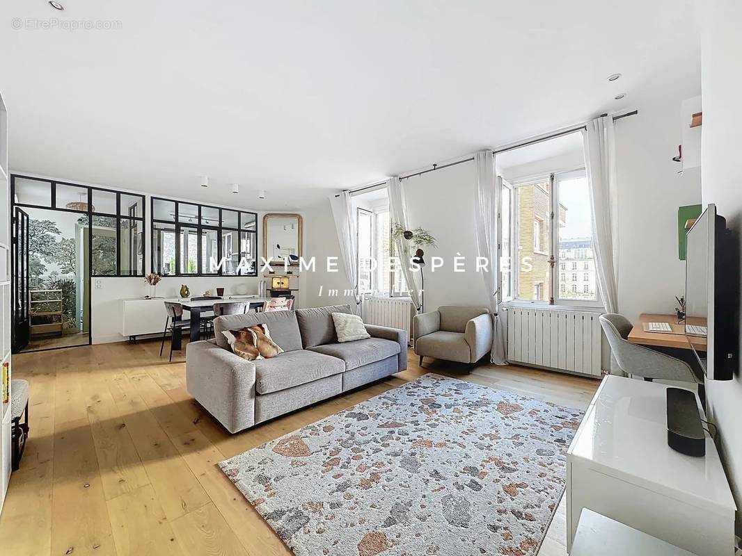 Appartement à NEUILLY-SUR-SEINE