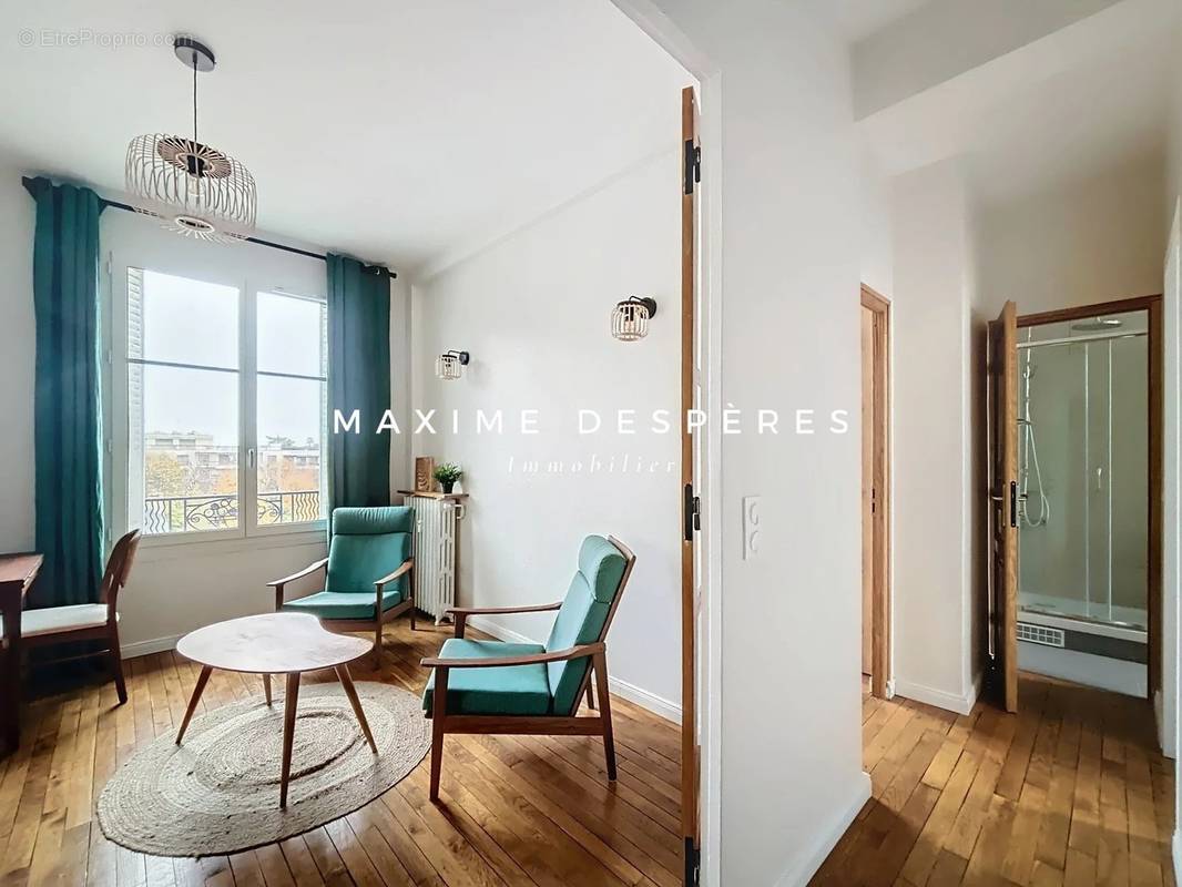 Appartement à NEUILLY-SUR-SEINE