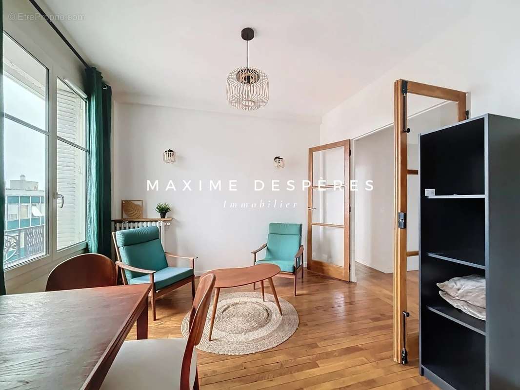 Appartement à NEUILLY-SUR-SEINE