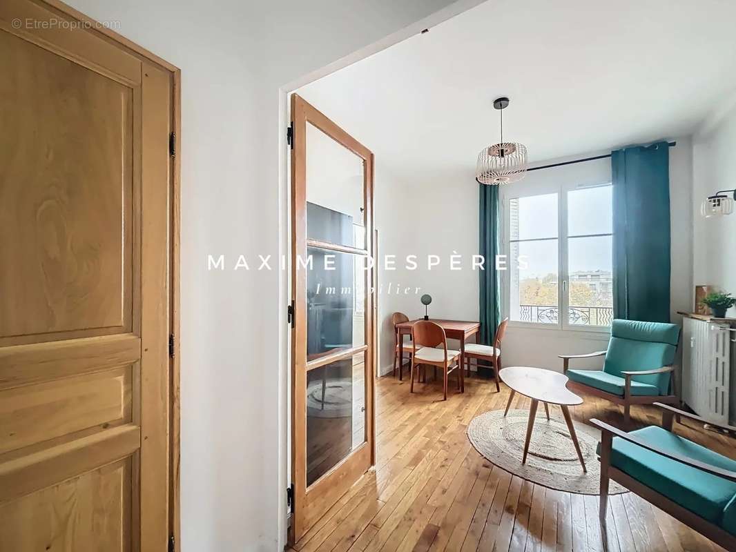 Appartement à NEUILLY-SUR-SEINE