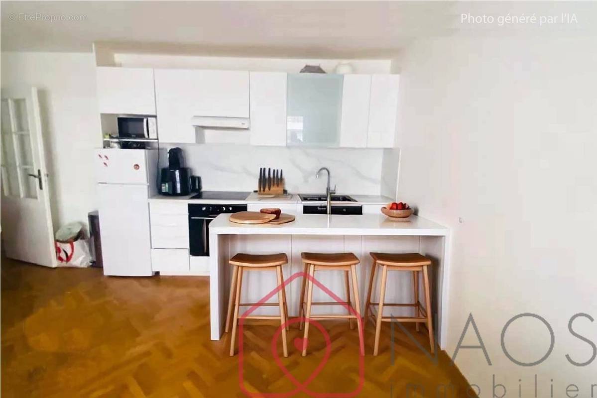 Appartement à COURBEVOIE