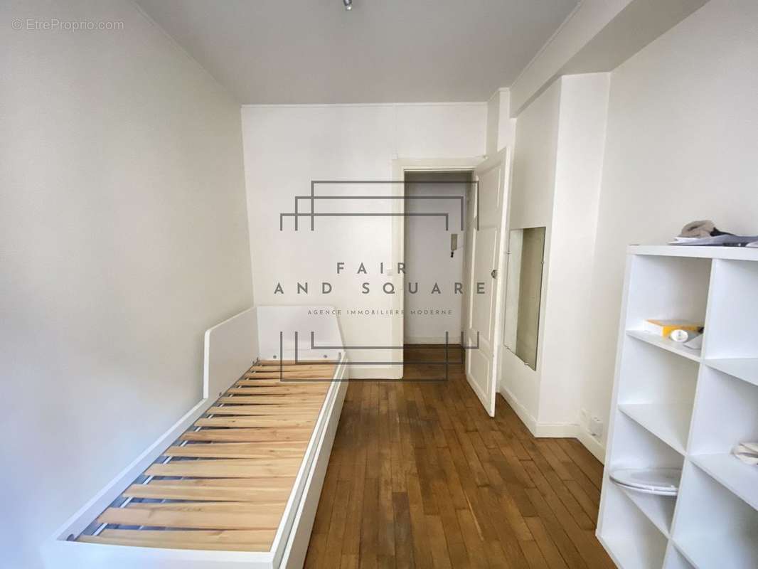 Appartement à NEUILLY-SUR-SEINE