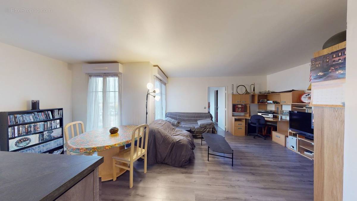 Appartement à MAGNY-LE-HONGRE