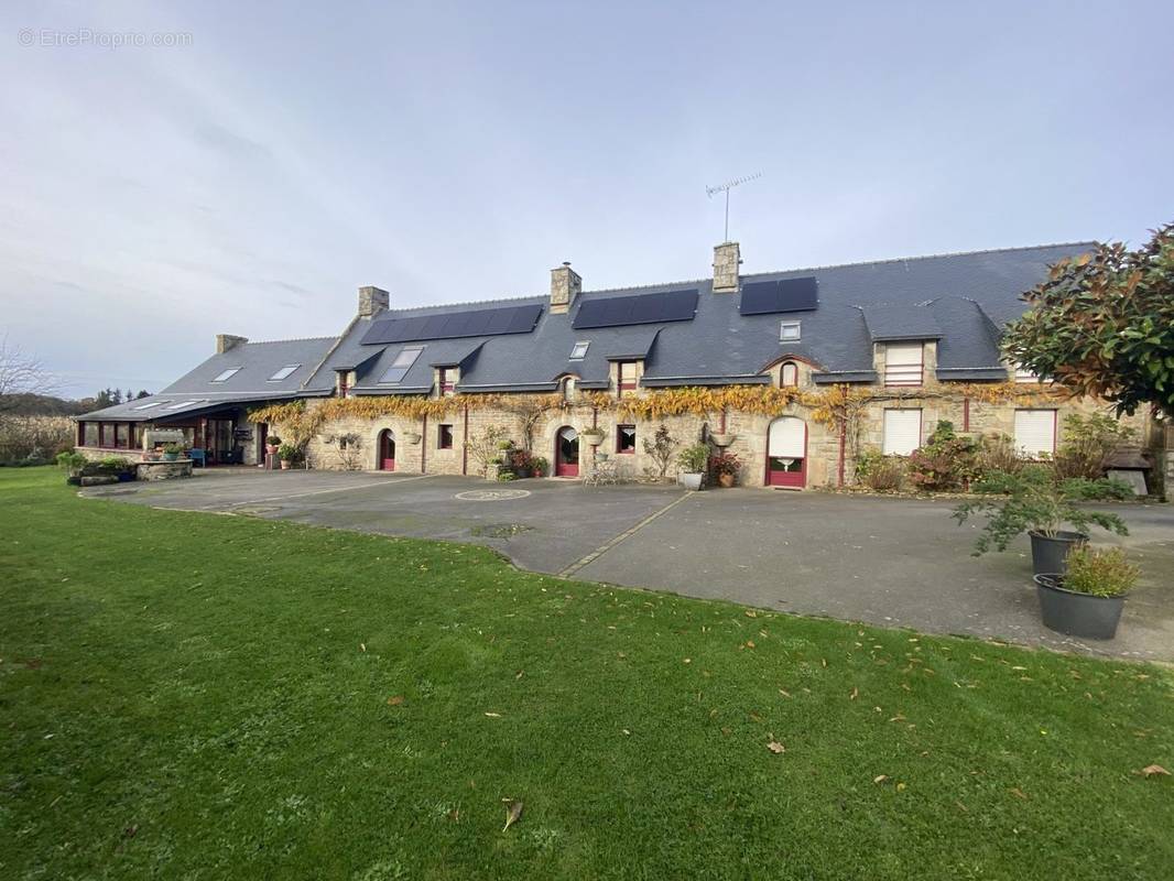 Maison à LANGUIDIC