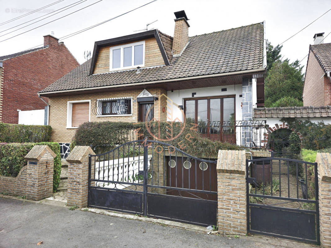 Maison à MERICOURT