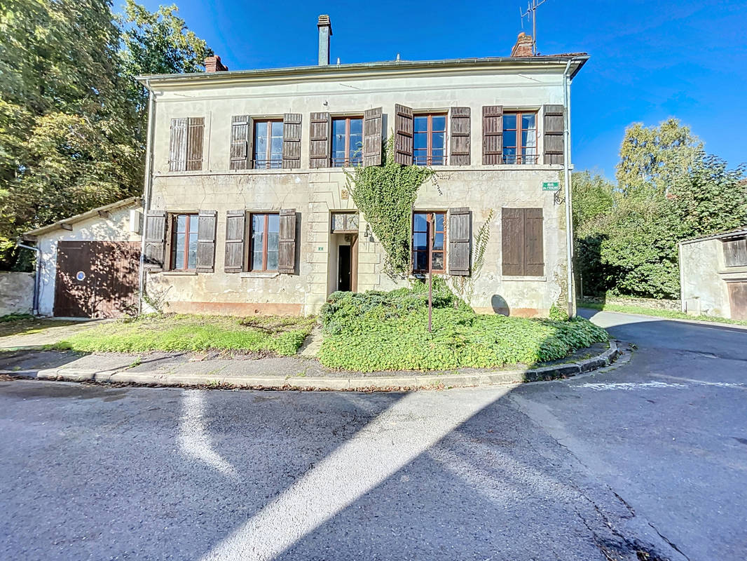 Maison à LA FERTE-GAUCHER