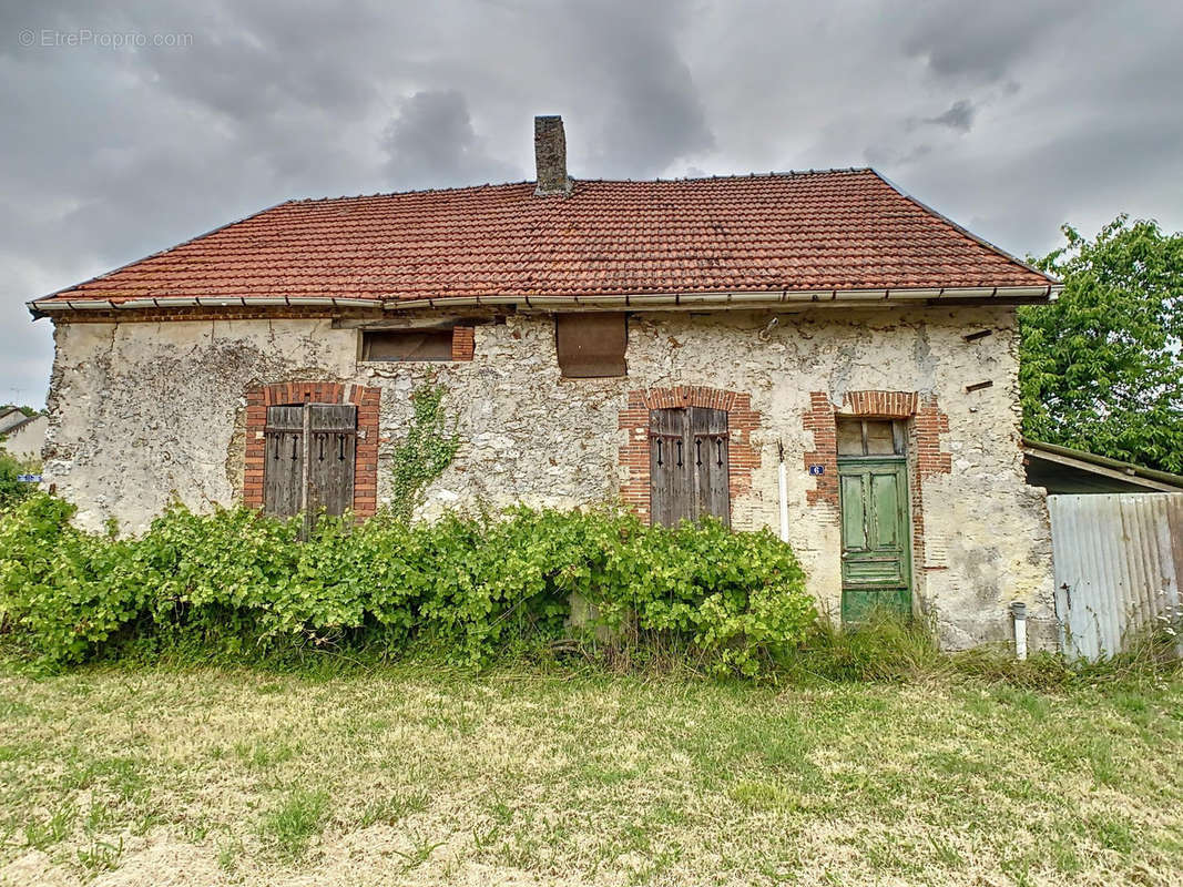 Maison à MONTMIRAIL