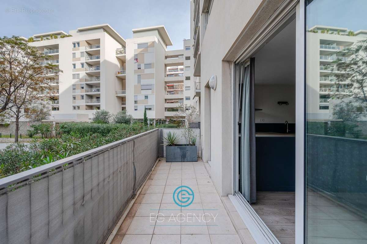 Appartement à MARSEILLE-2E