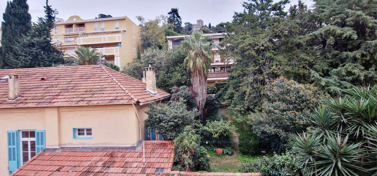 Appartement à HYERES