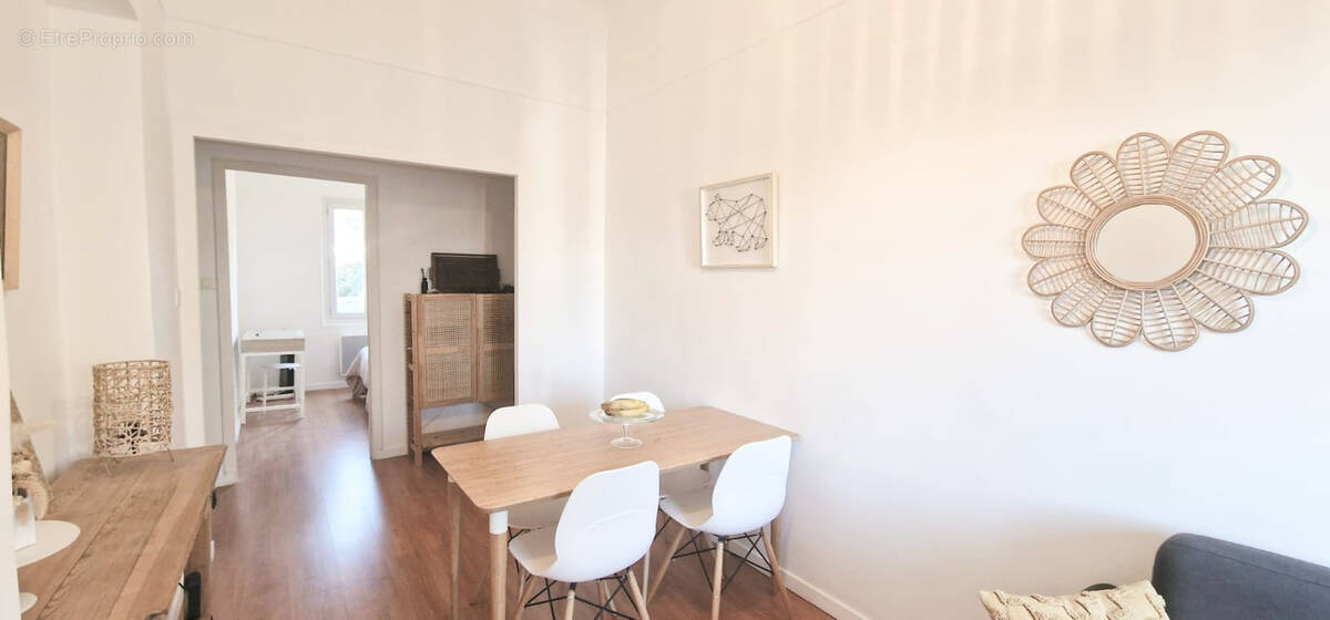 Appartement à HYERES