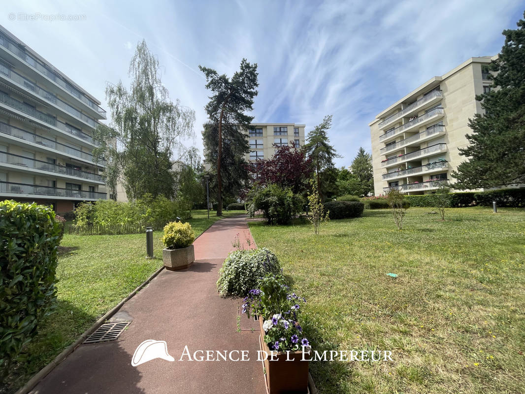 Appartement à RUEIL-MALMAISON