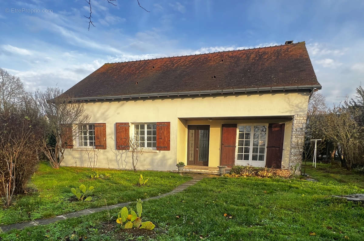 Maison à CHATELLERAULT