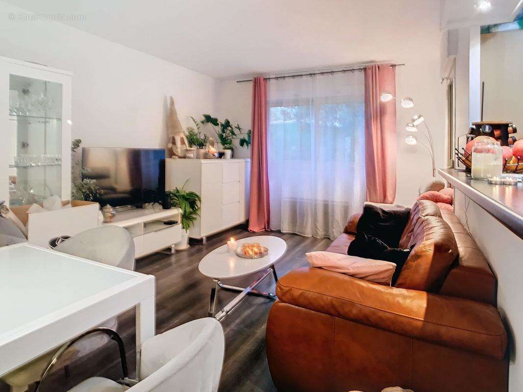 Appartement à MOUGINS