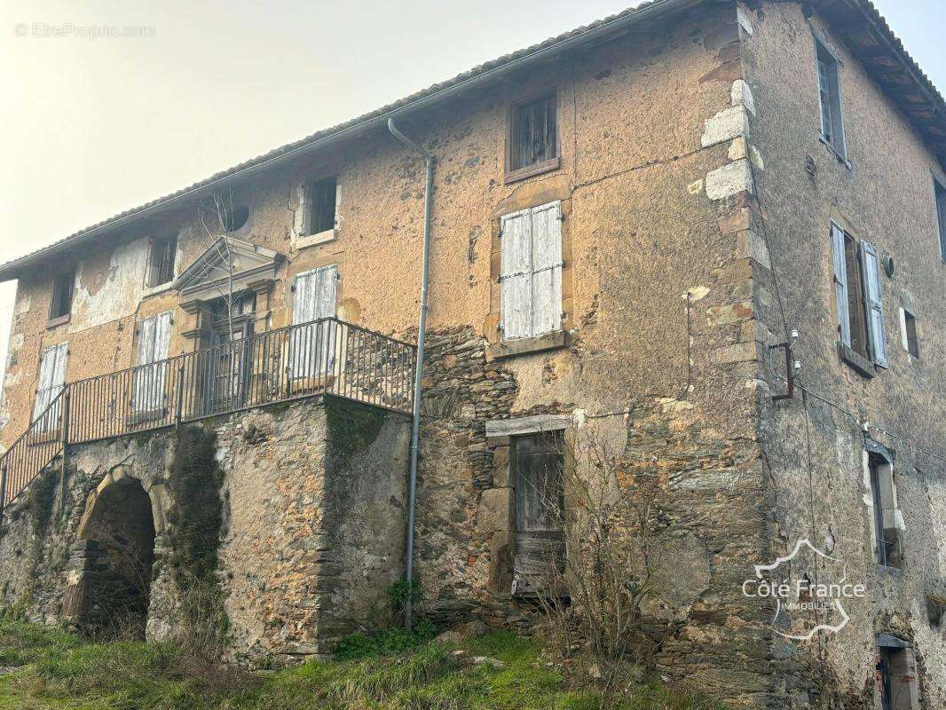 Maison à SAINT-SANTIN