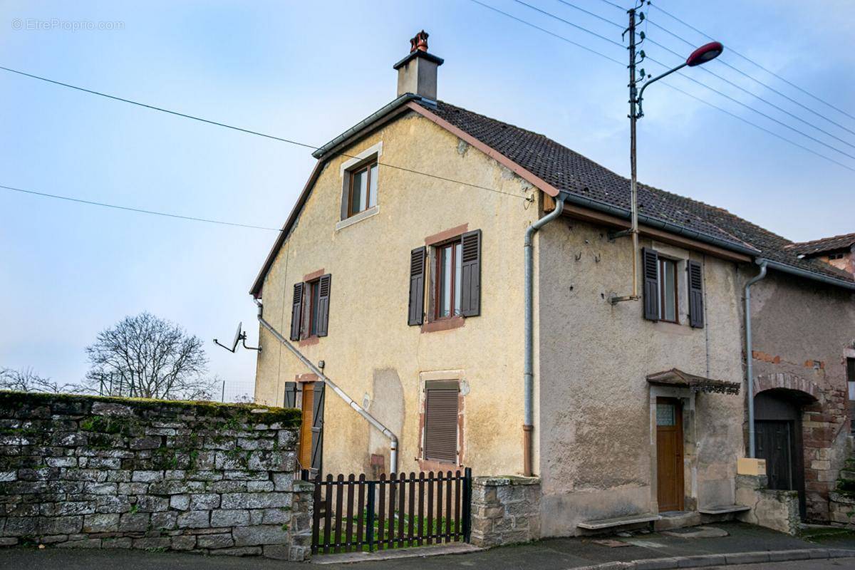 Maison à SAULNOT