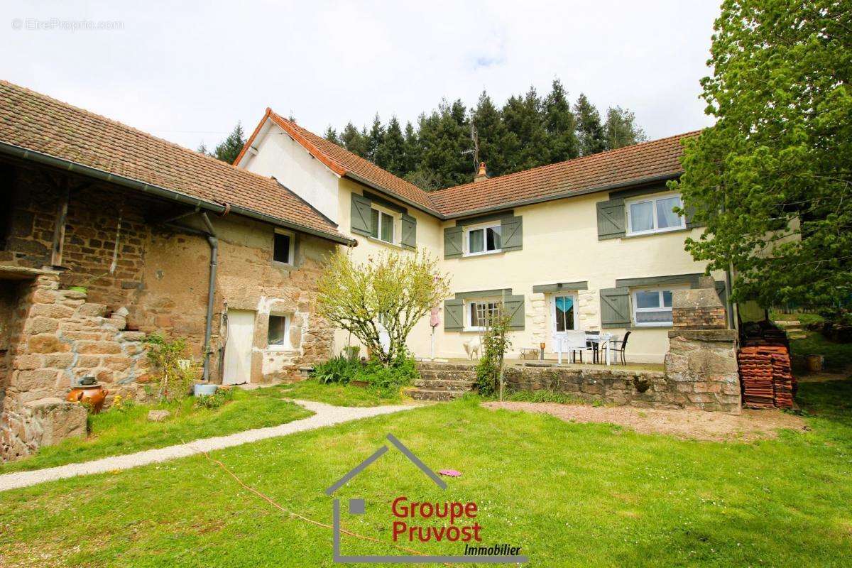 Maison à CLUNY