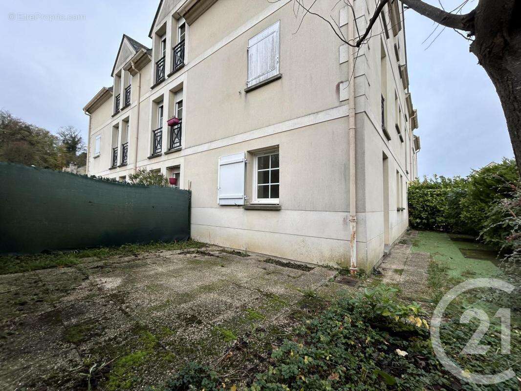 Appartement à VERNEUIL-EN-HALATTE