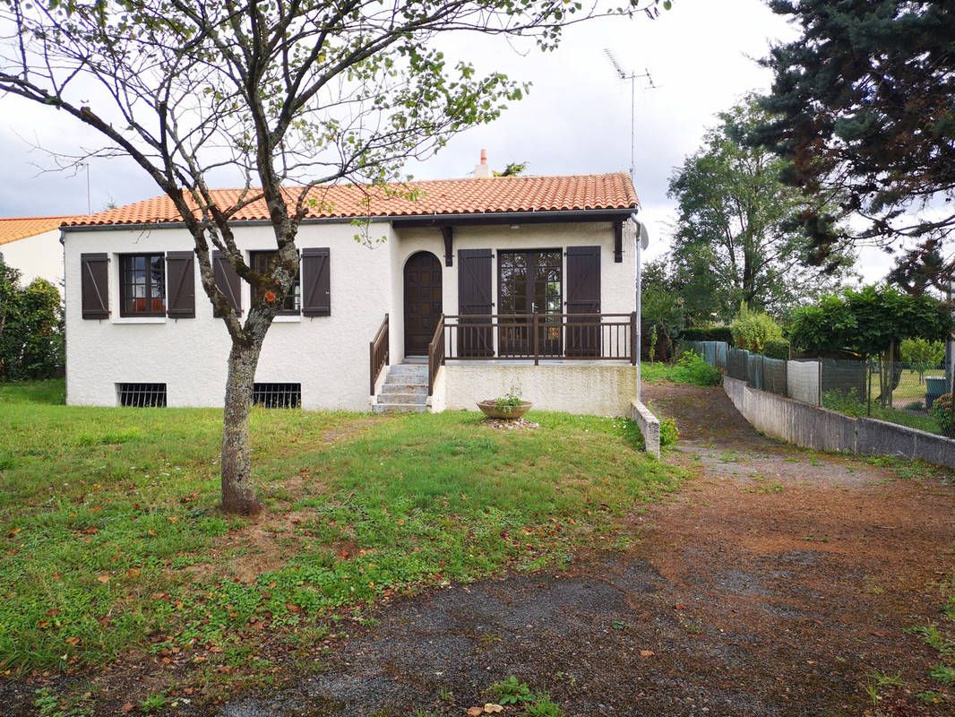 Maison à LES HERBIERS