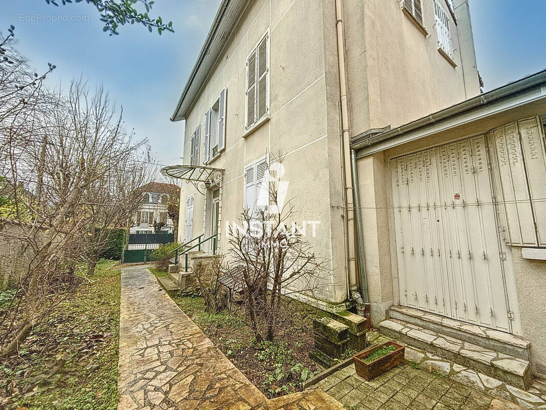 Maison à LE RAINCY