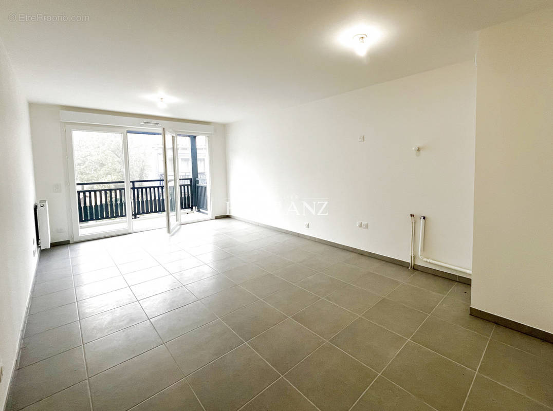 Appartement à MIOS