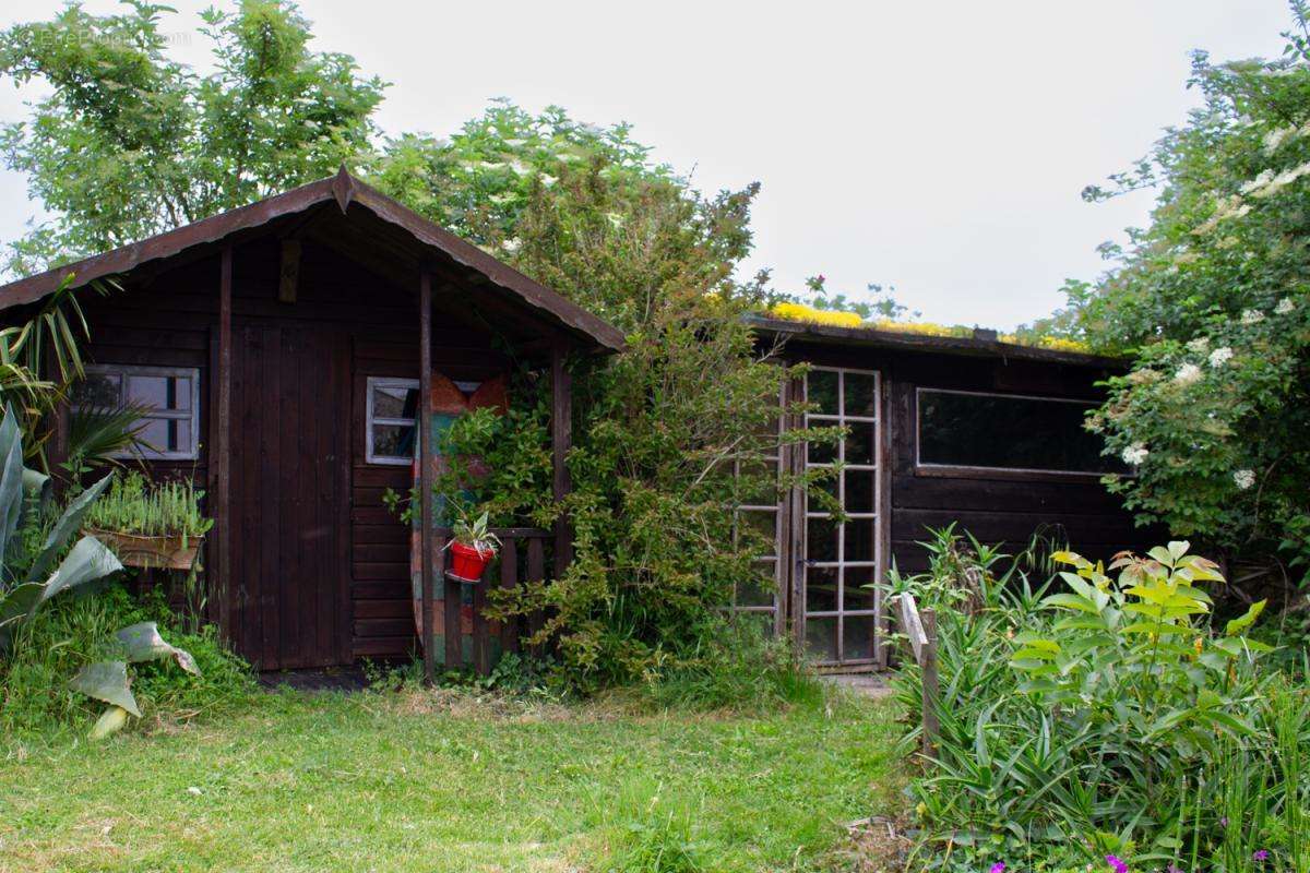 Maison à BEURLAY