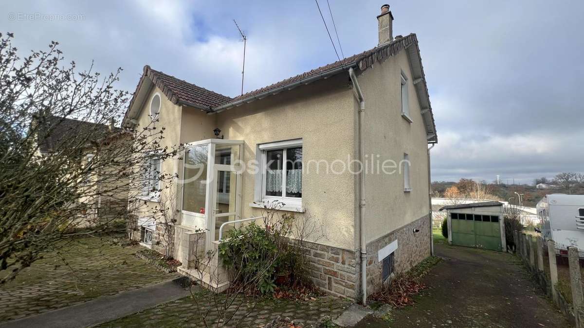 Maison à LA SOUTERRAINE