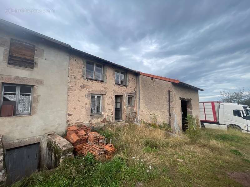 Maison à SAINT-MARTIN-D&#039;ESTREAUX