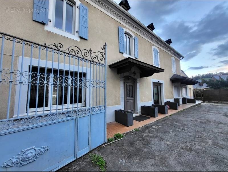 Maison à LOURDES