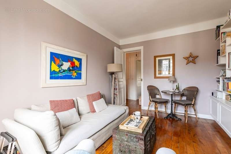 Appartement à PARIS-18E