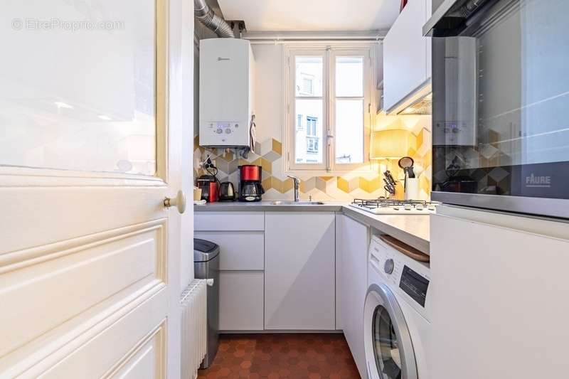 Appartement à PARIS-18E