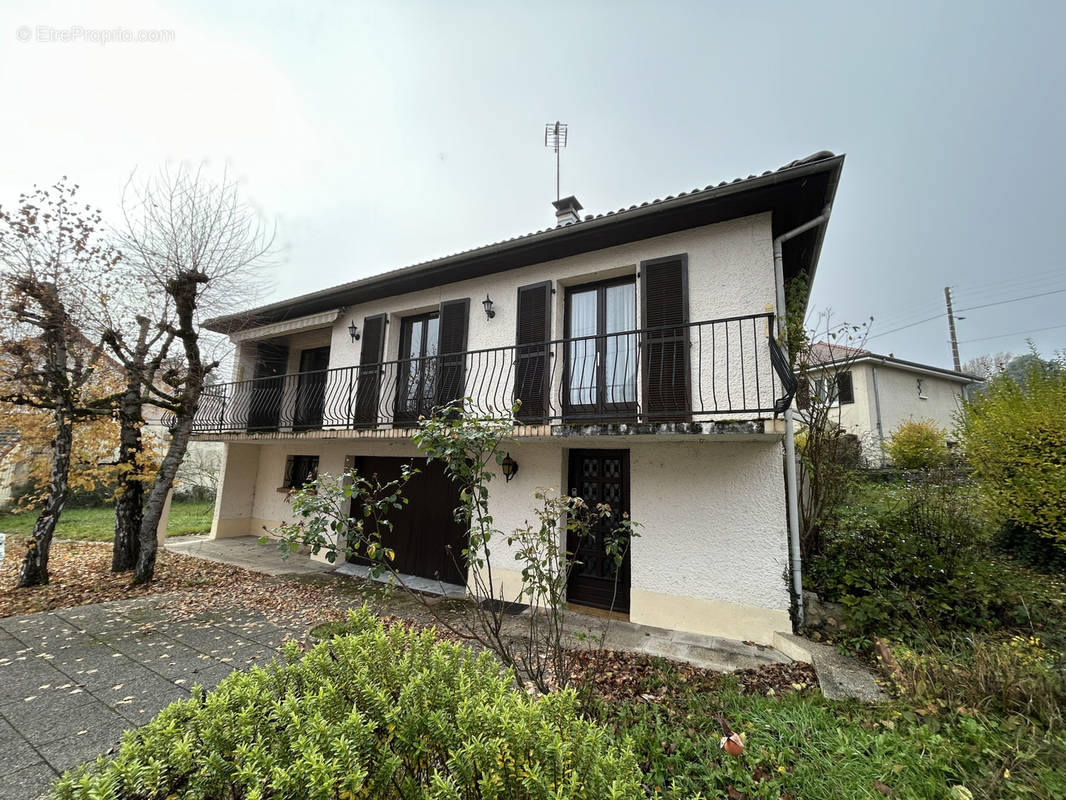 Maison à BELLERIVE-SUR-ALLIER