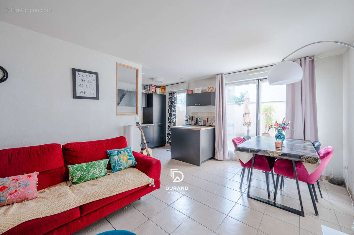 Appartement à MARSEILLE-2E