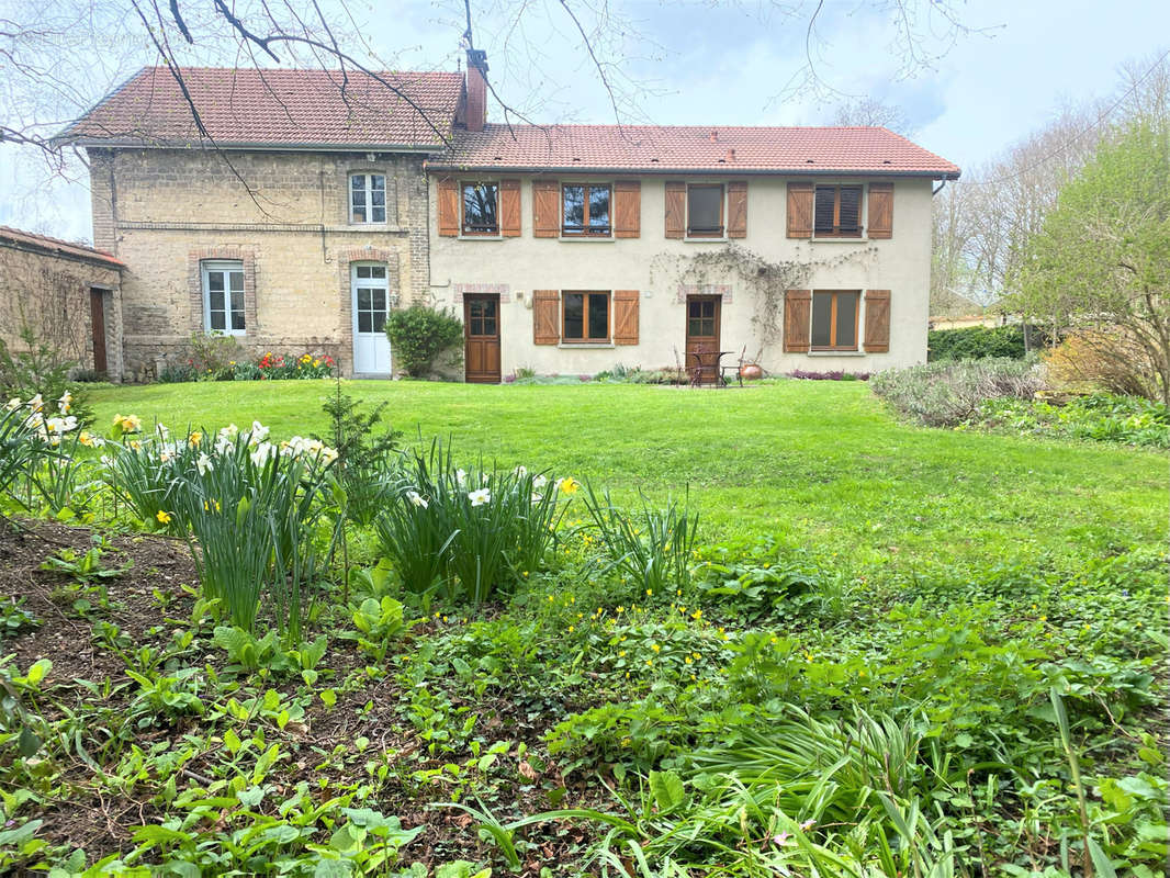 Maison à BETHENIVILLE