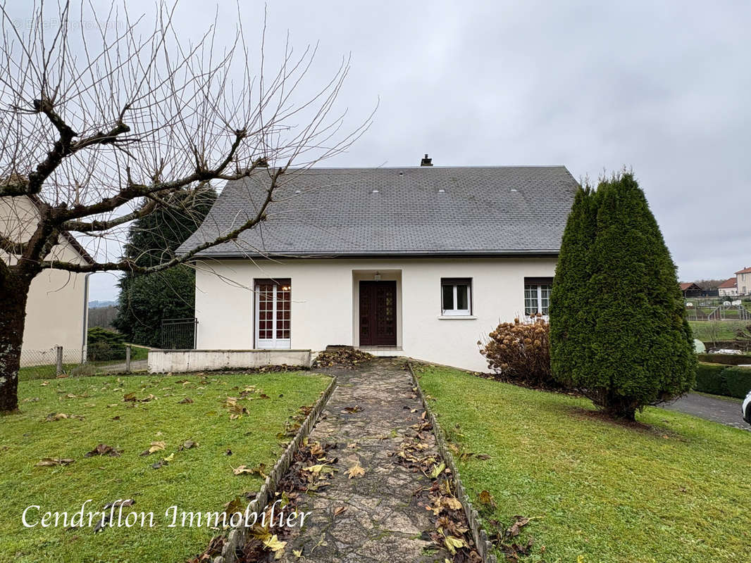 Maison à MASBARAUD-MERIGNAT