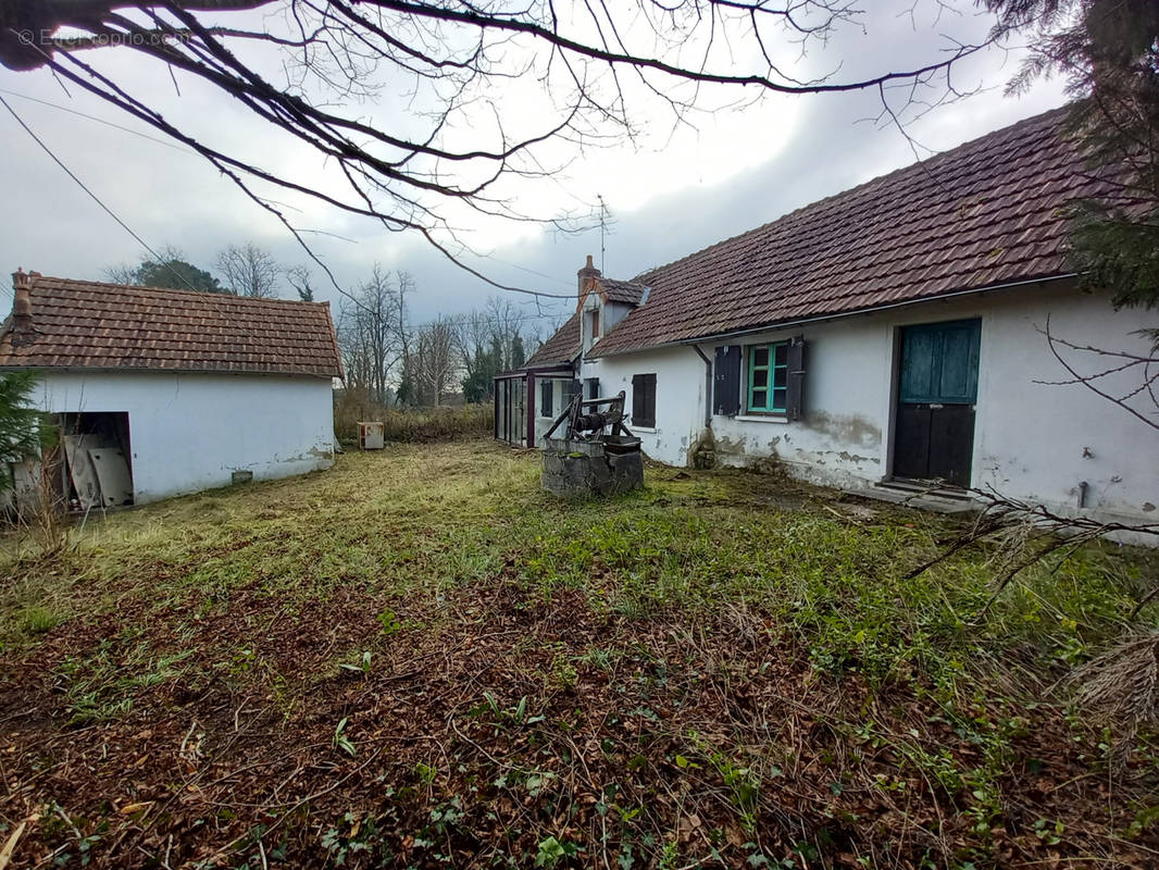 Maison à COSSAYE