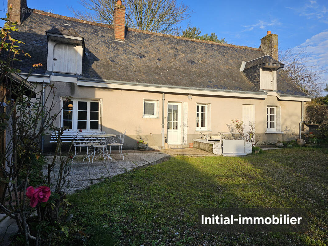 Maison à BEAUMONT-LA-RONCE