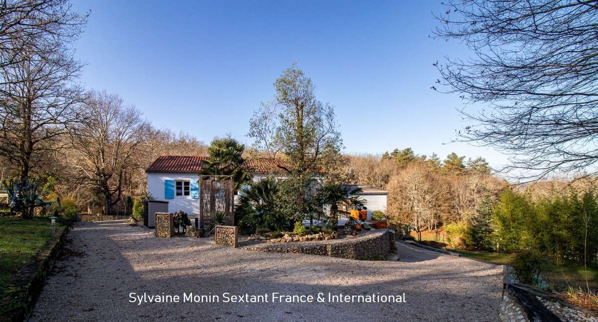 Maison à SARLIAC-SUR-L&#039;ISLE