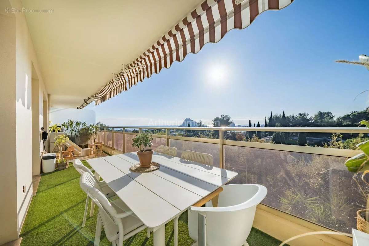 Appartement à VILLENEUVE-LOUBET