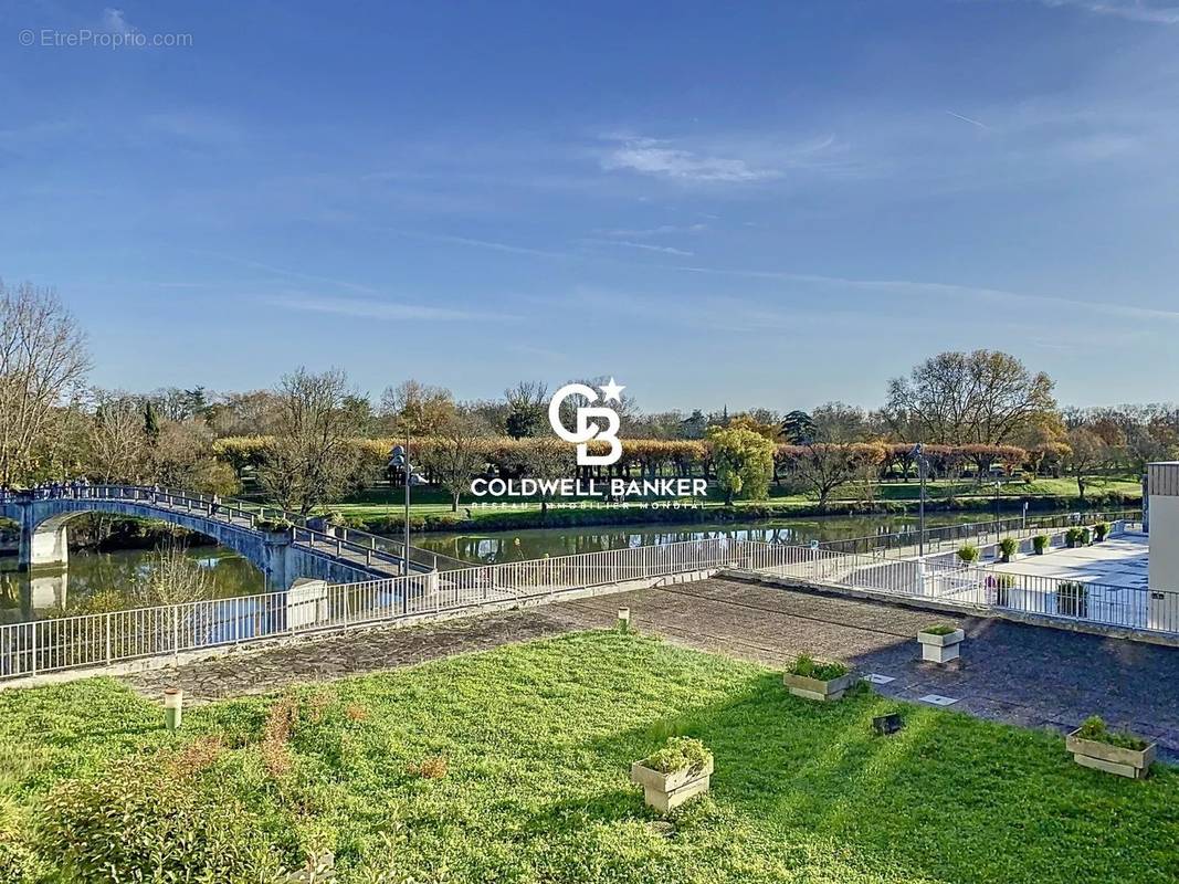 Appartement à SAINTES