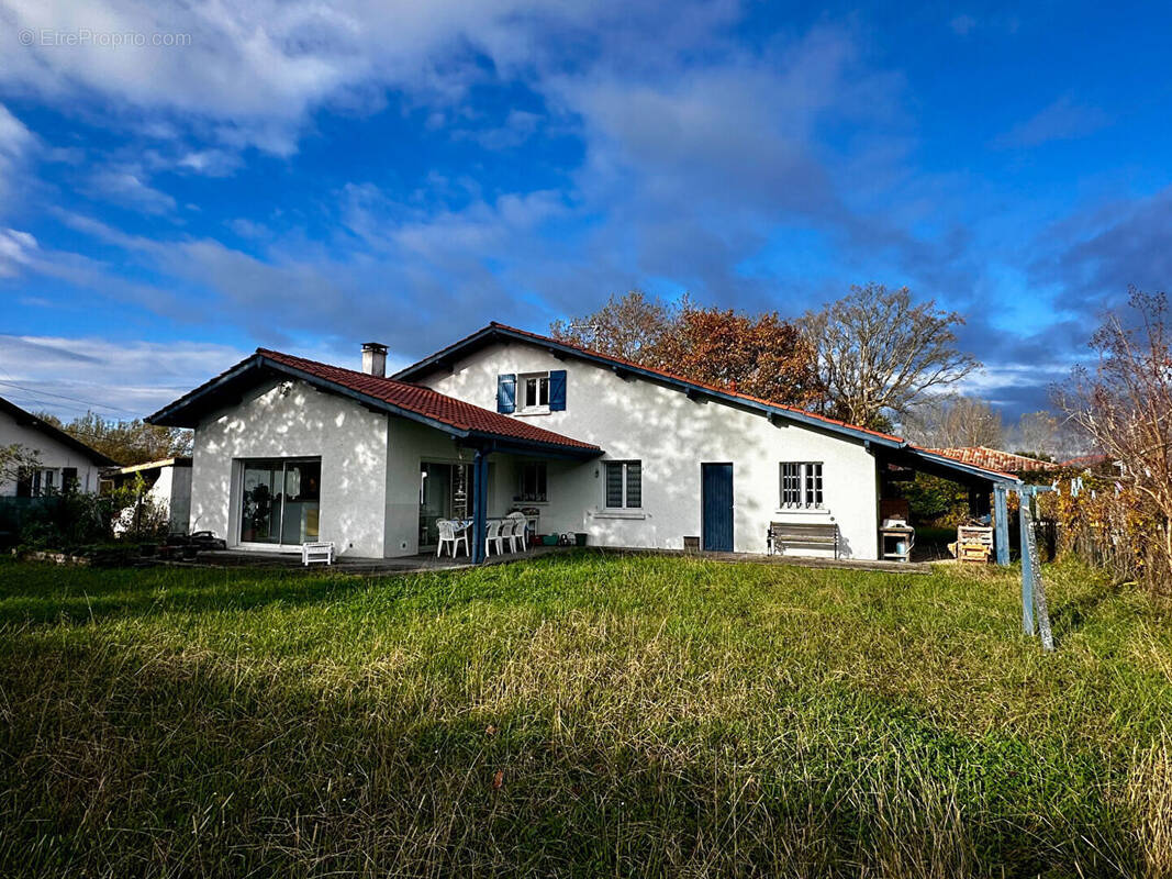 Maison à TARNOS