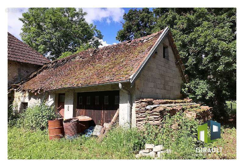 Maison à AUGERANS