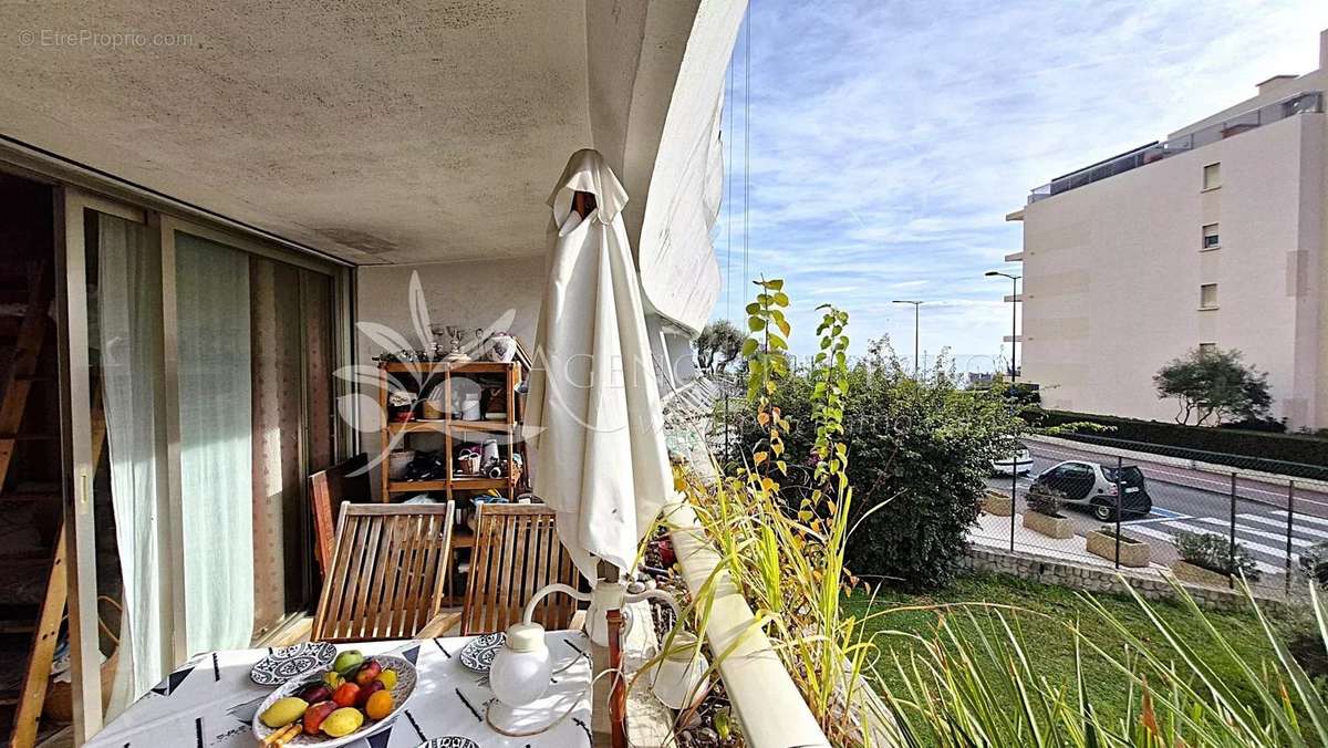 Appartement à VILLENEUVE-LOUBET