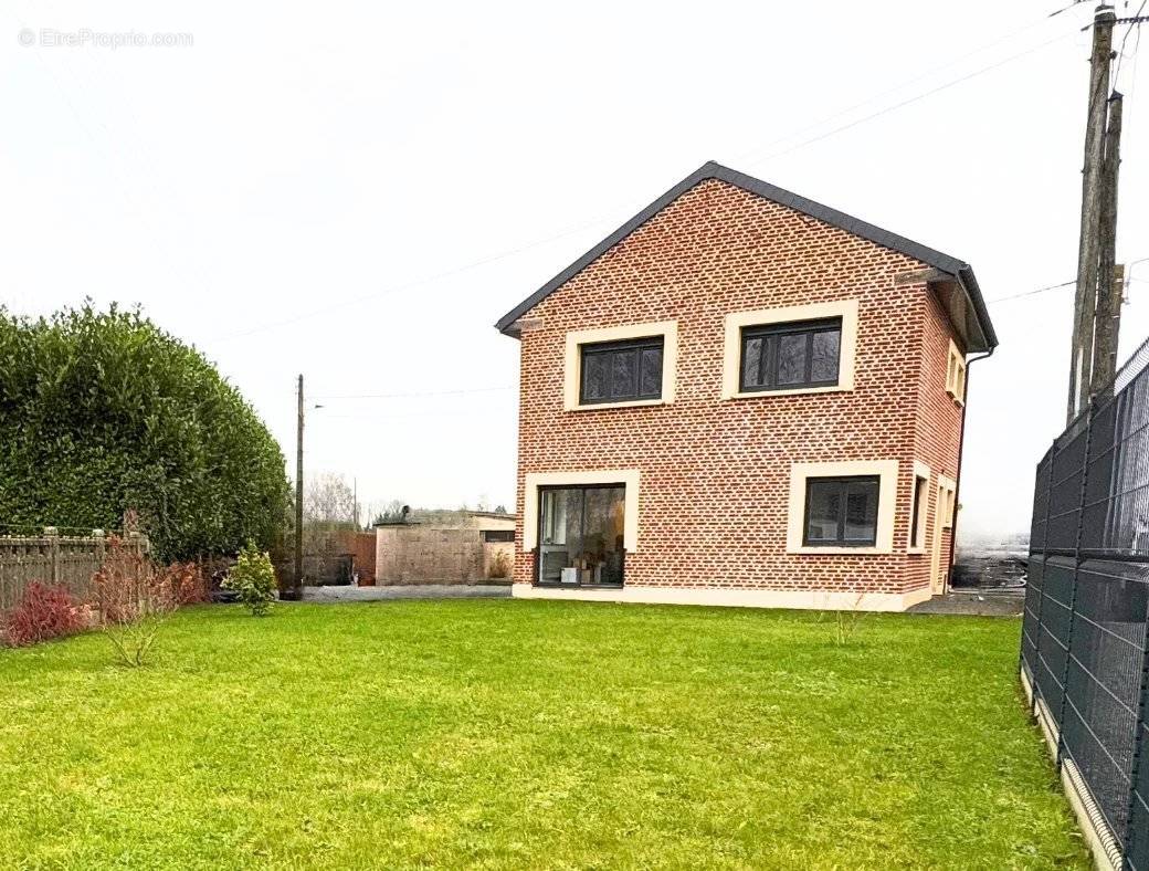 Maison à SAINT-AMAND-LES-EAUX