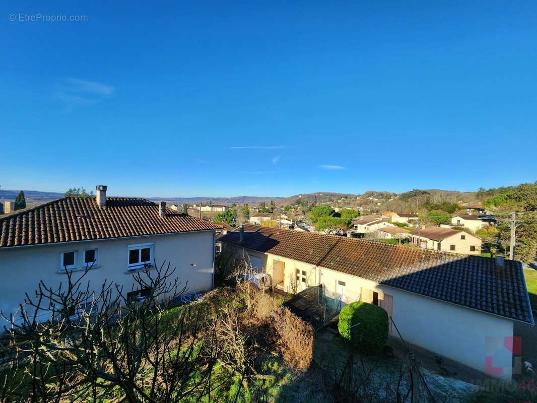 Maison à PUY-L&#039;EVEQUE