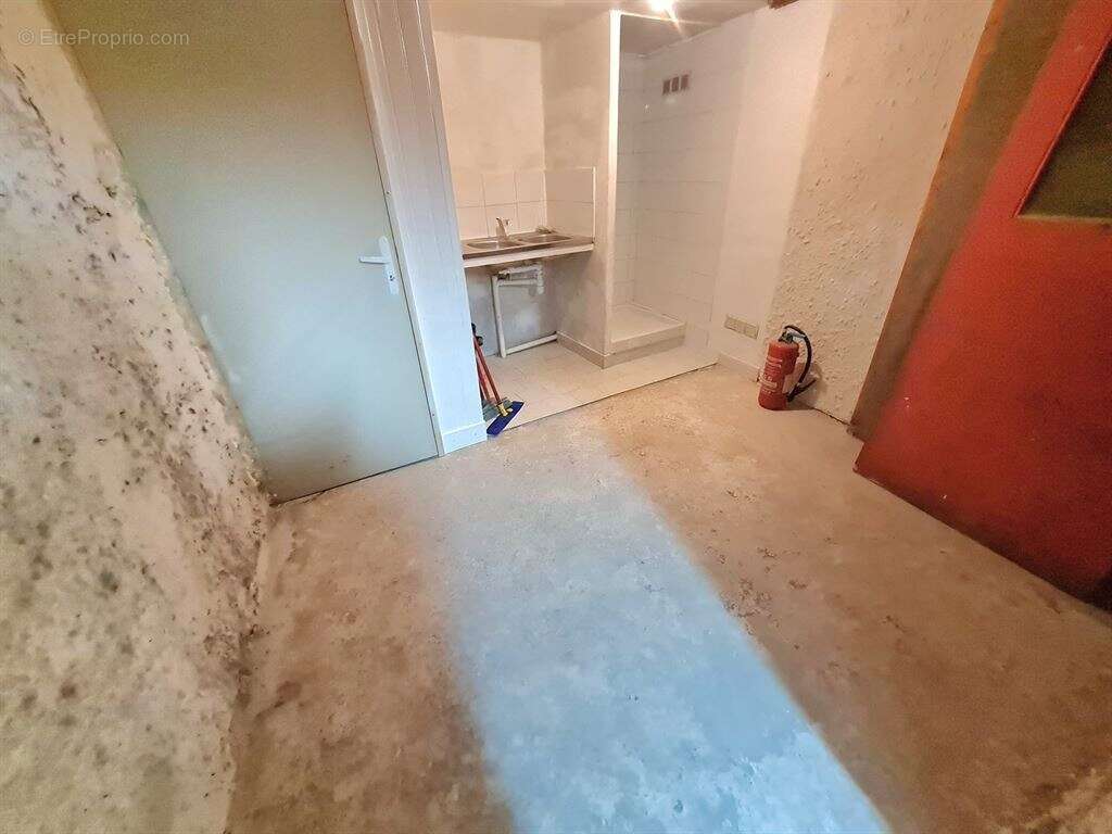 Appartement à PARIS-20E