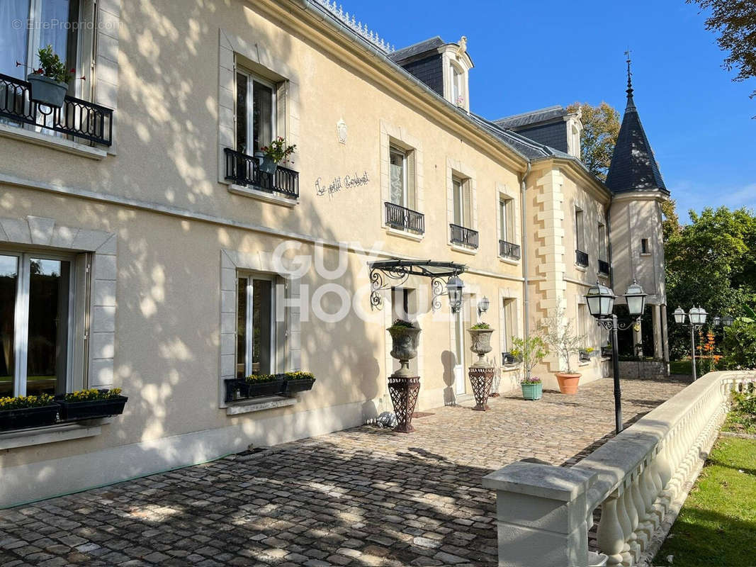 Maison à BRIE-COMTE-ROBERT