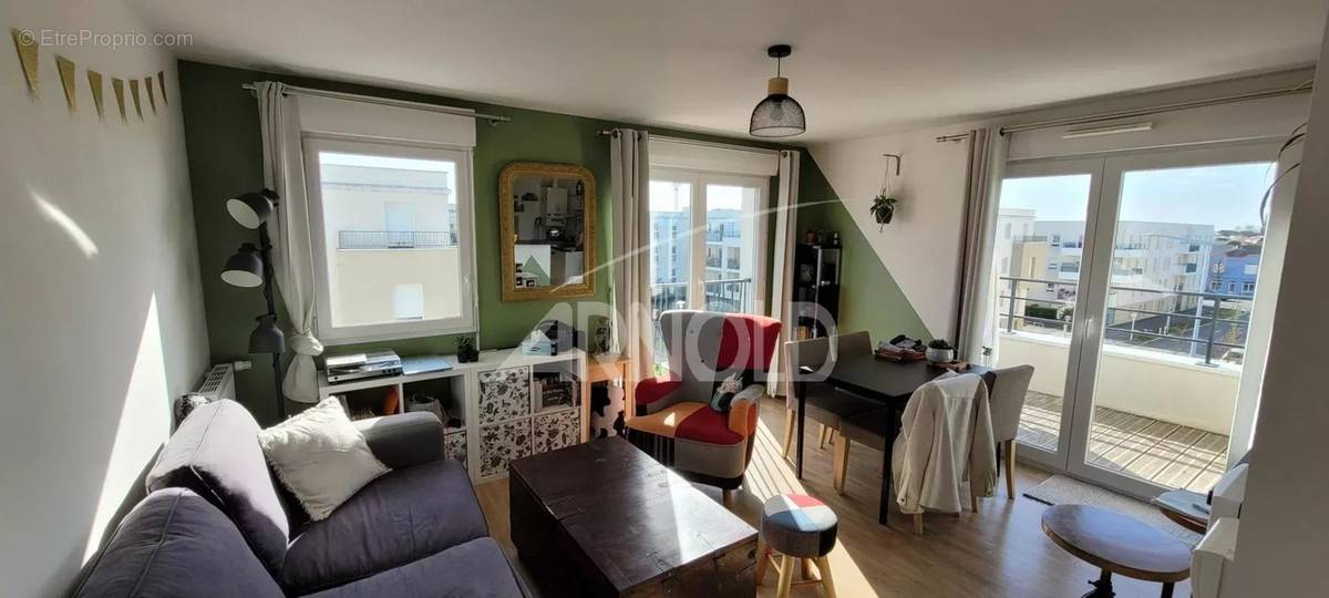 Appartement à REZE