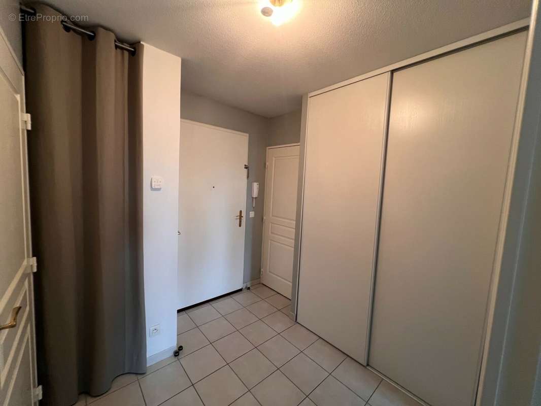 Appartement à SAINT-LAURENT-SUR-SAONE