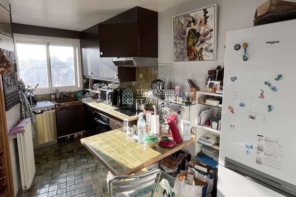 Appartement à PARIS-19E