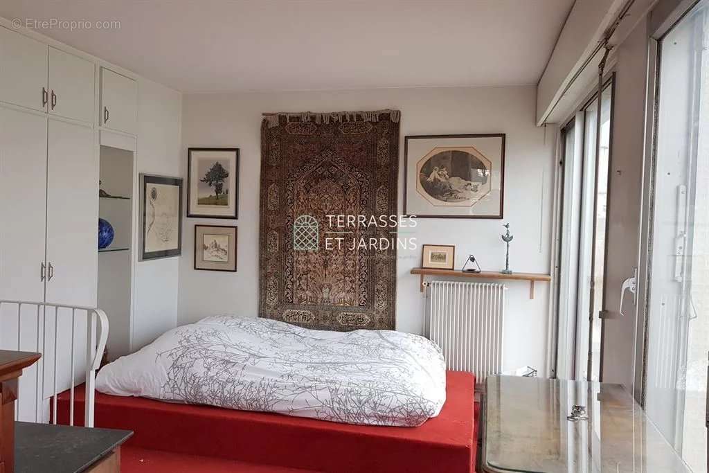 Appartement à PARIS-19E